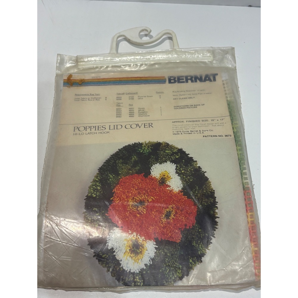 Bernat Latch Hook Kit Unisex 15x17 Multi Poppies Lid Cover Vintage 1979 3673